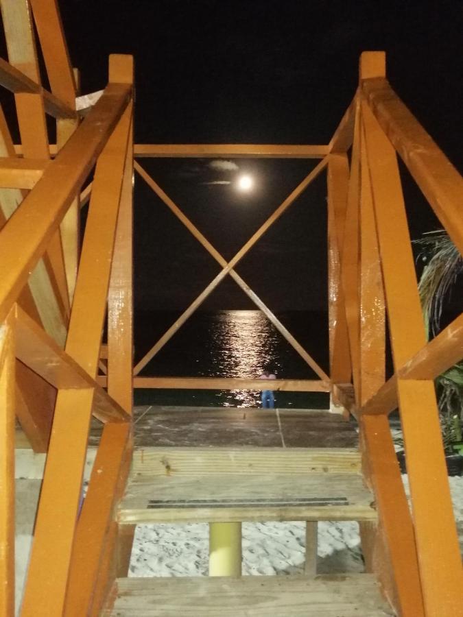 Miss Bassy'S Lodging Hotel San Andres  Bagian luar foto