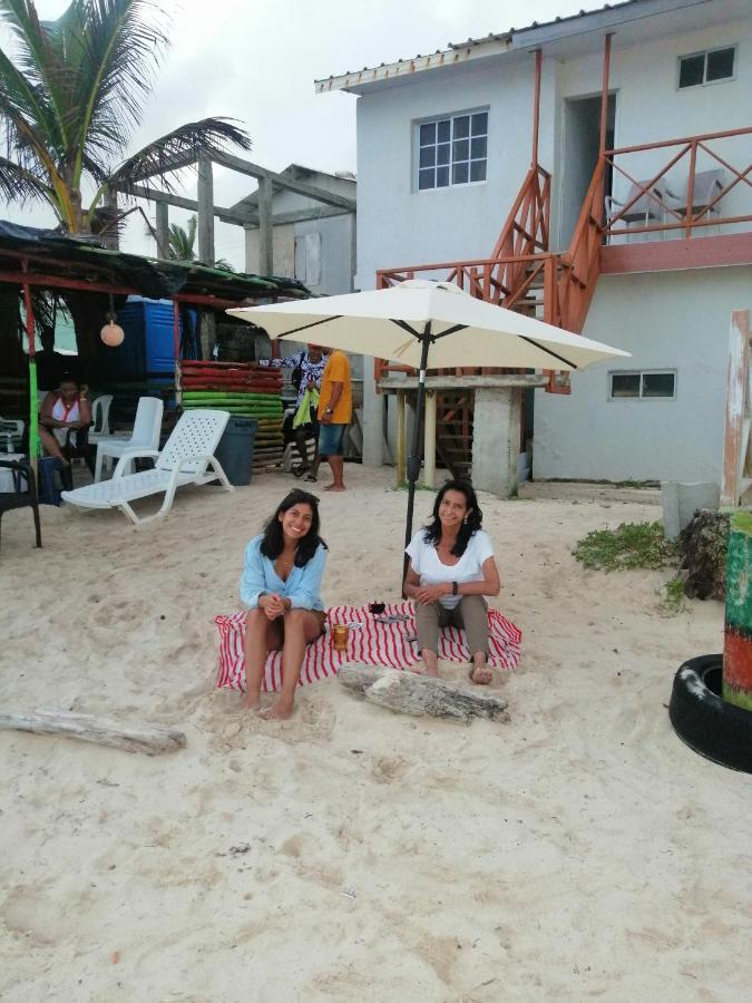 Miss Bassy'S Lodging Hotel San Andres  Bagian luar foto